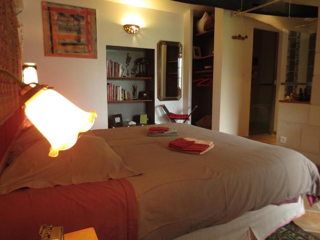 La Claverie Sainte-Radégonde-des-Noyers Zimmer foto